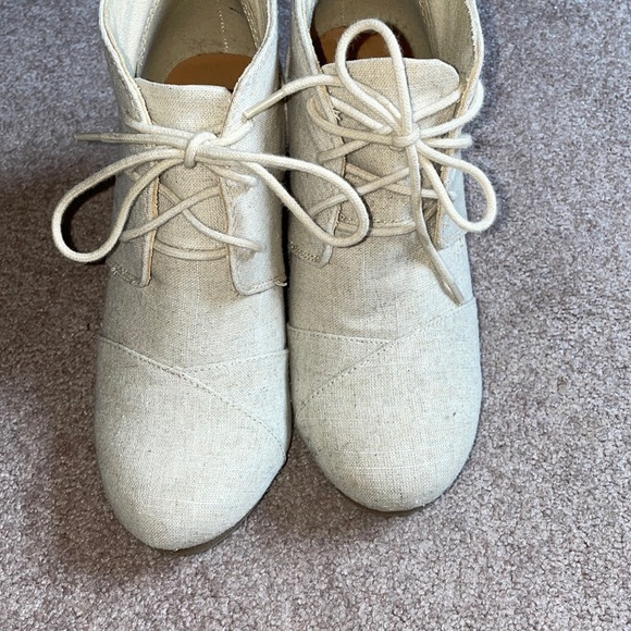 Size 7 Womens Maurice’s Wedge Booties - Picture 3 of 4